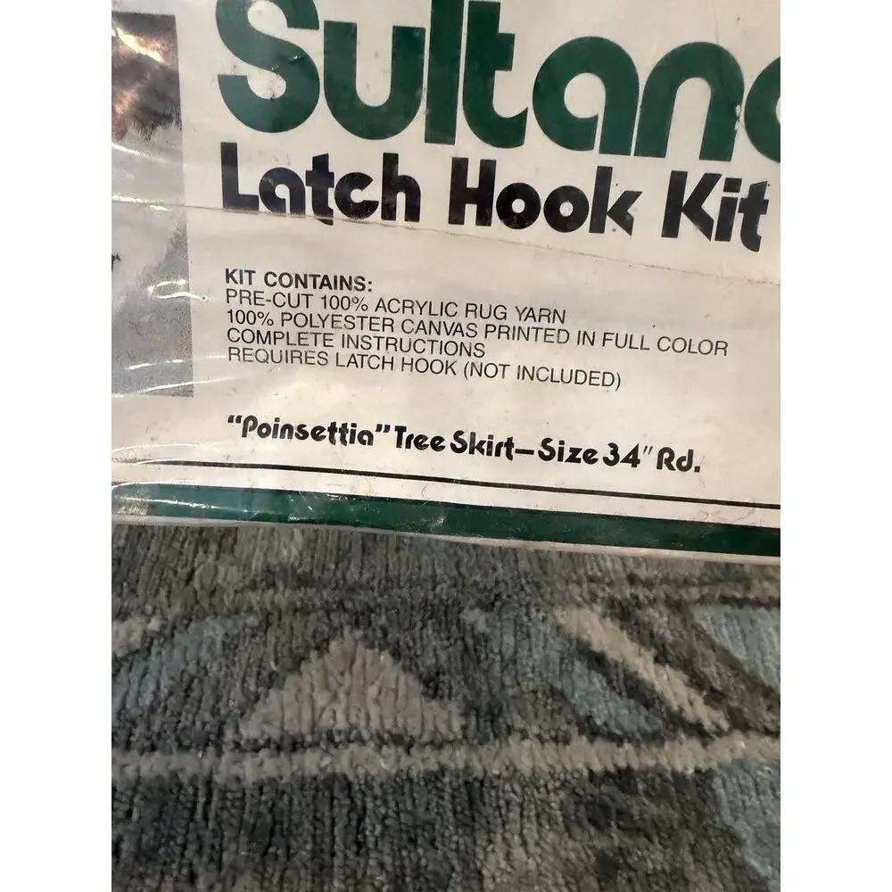 Sultana Poinsettia Tree Skirt Latch Hook KIT Christmas 34